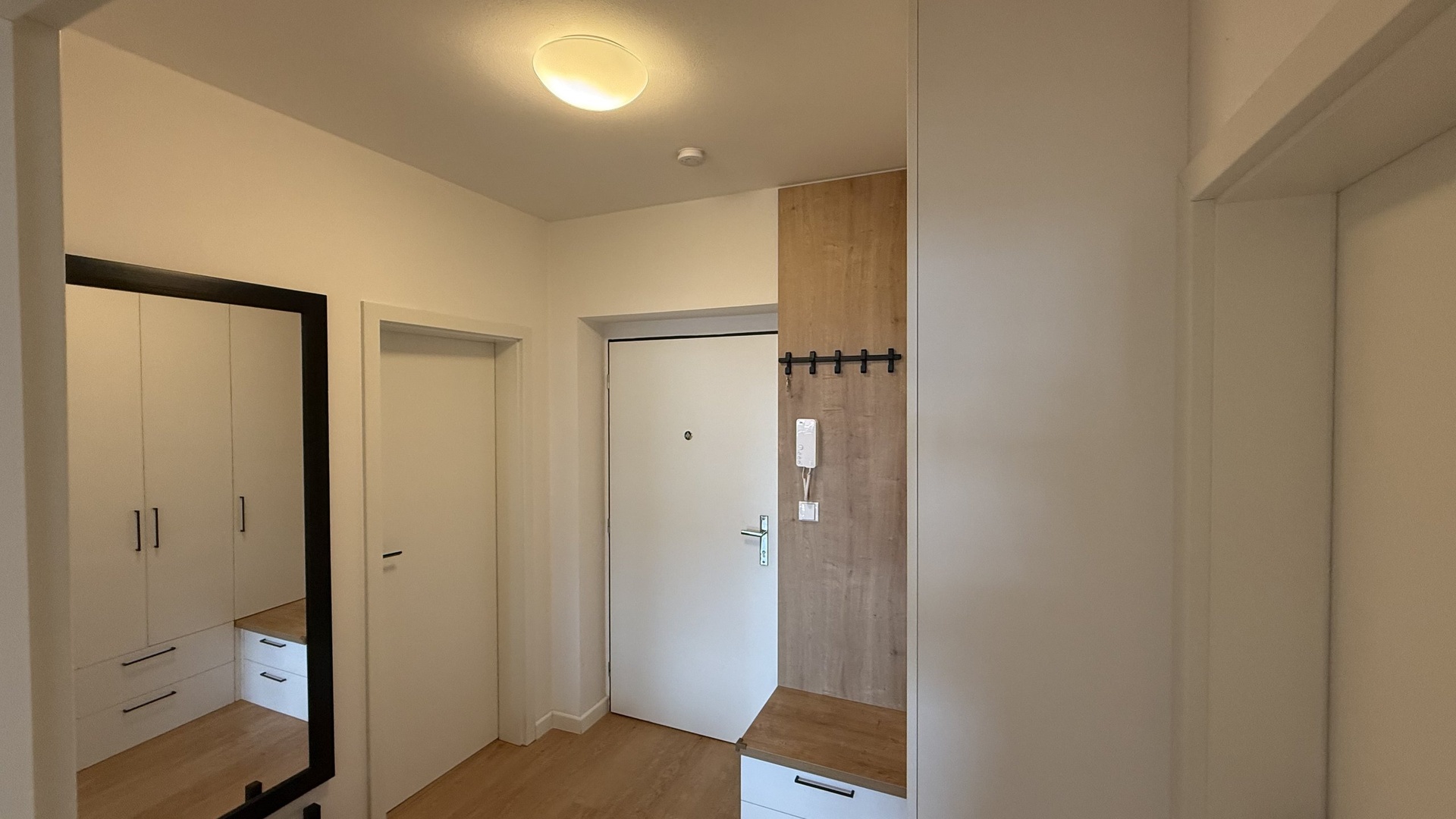 Prodej moderního zděného bytu 2+kk, 53 m2, lodžie, sklep, Zelinova, Zlín