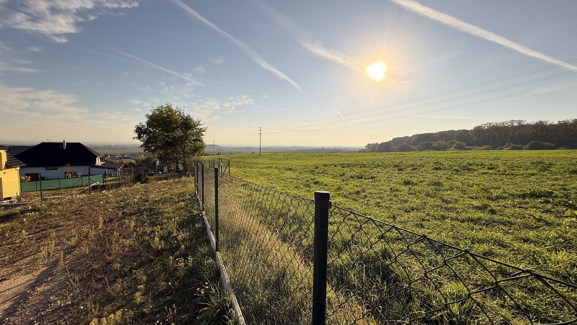 Prodej novostavby RD 5+kk,  184 m2, zahrada 719 m2, parkování, Panenské Břežany, Praha-východ