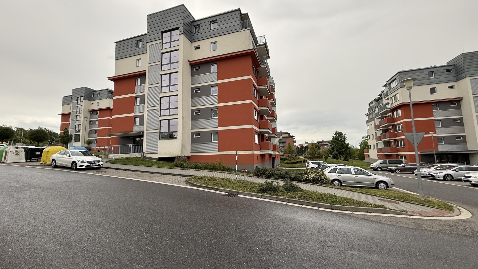 Prodej moderního zděného bytu 2+kk, 53 m2, lodžie, sklep, Zelinova, Zlín