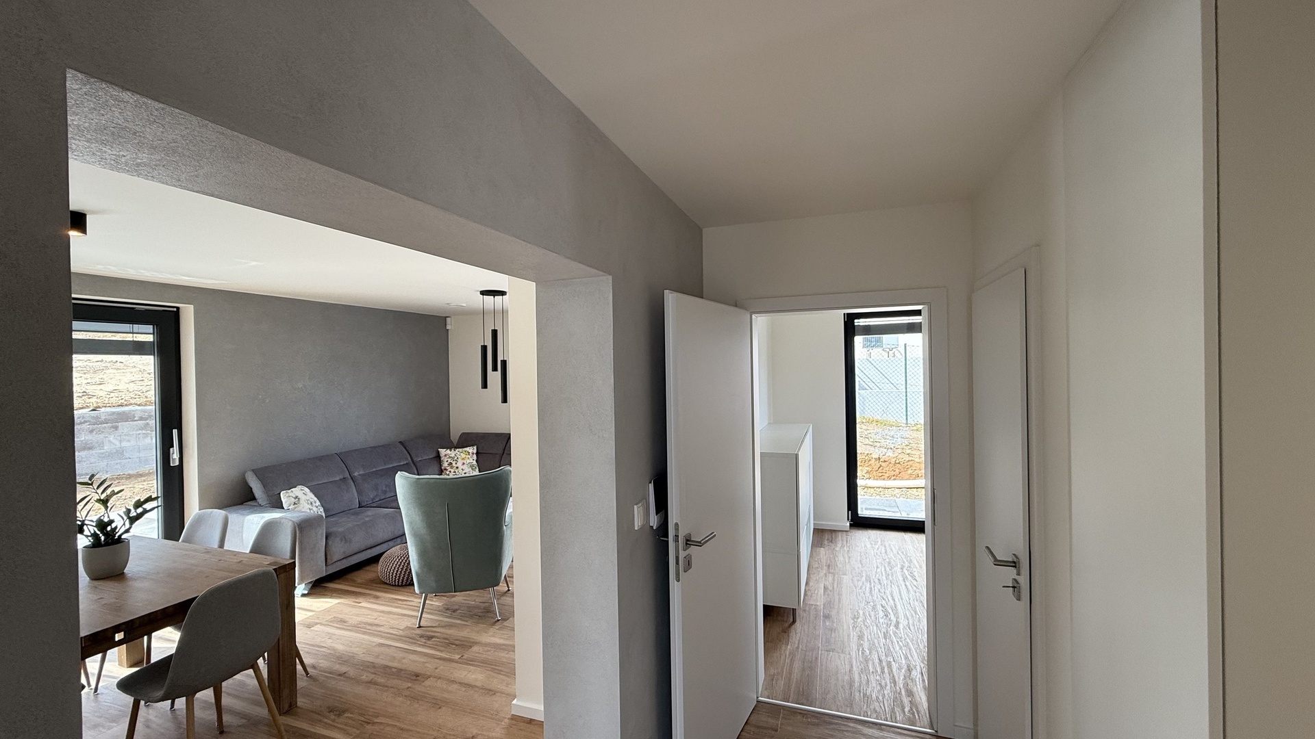 Prodej novostavby RD 5+kk,  124 m2, zahrada 719 m2, parkování, Panenské Břežany, Praha-východ