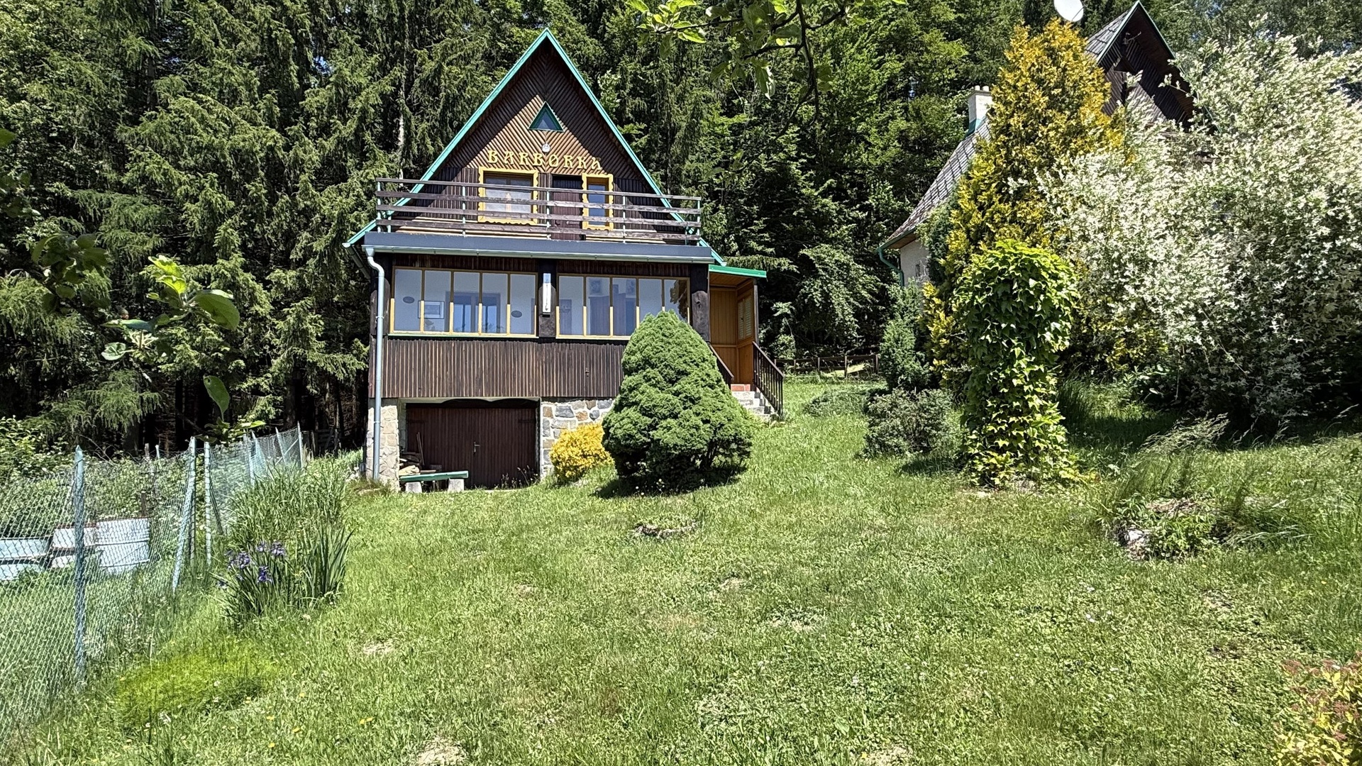 Prodej rekreační chaty 3+1, 139 m2, zahrada, terasa, garáž, Košařiška, Držková