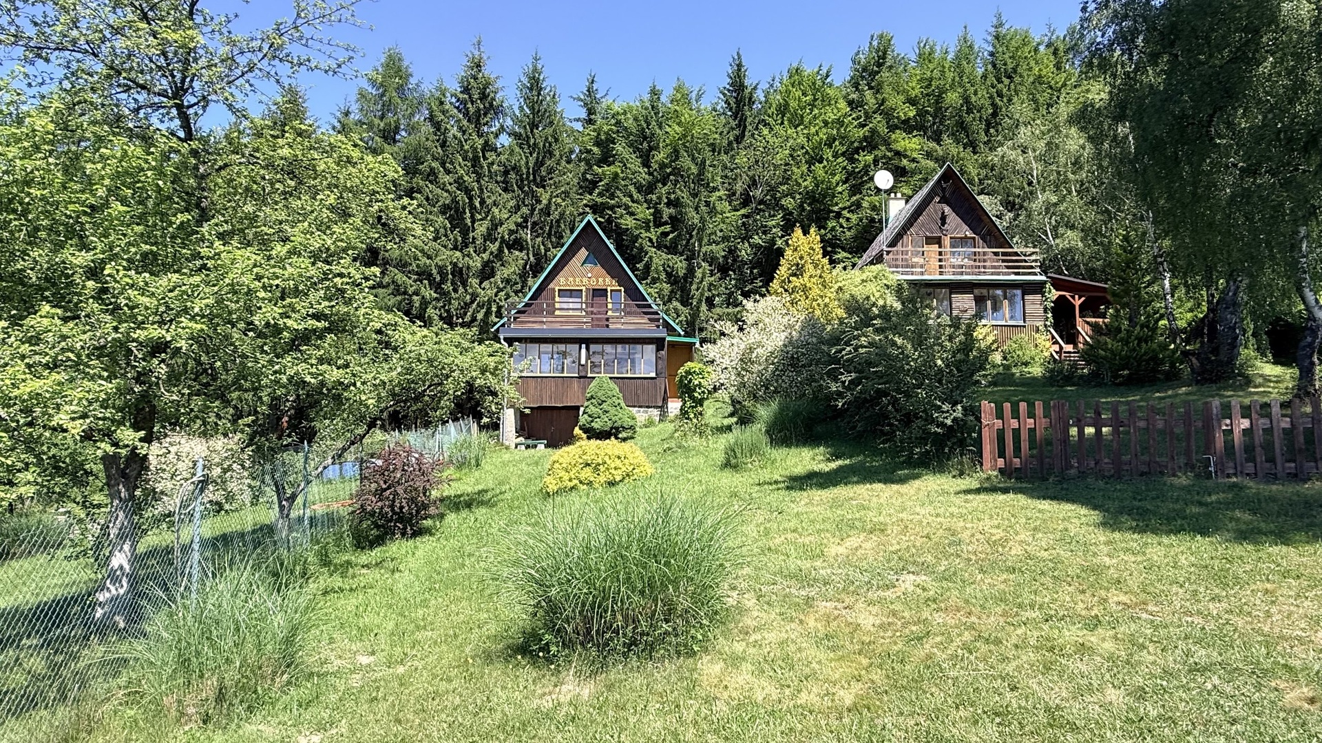 Prodej rekreační chaty 3+1, 139 m2, zahrada, terasa, garáž, Košařiška, Držková