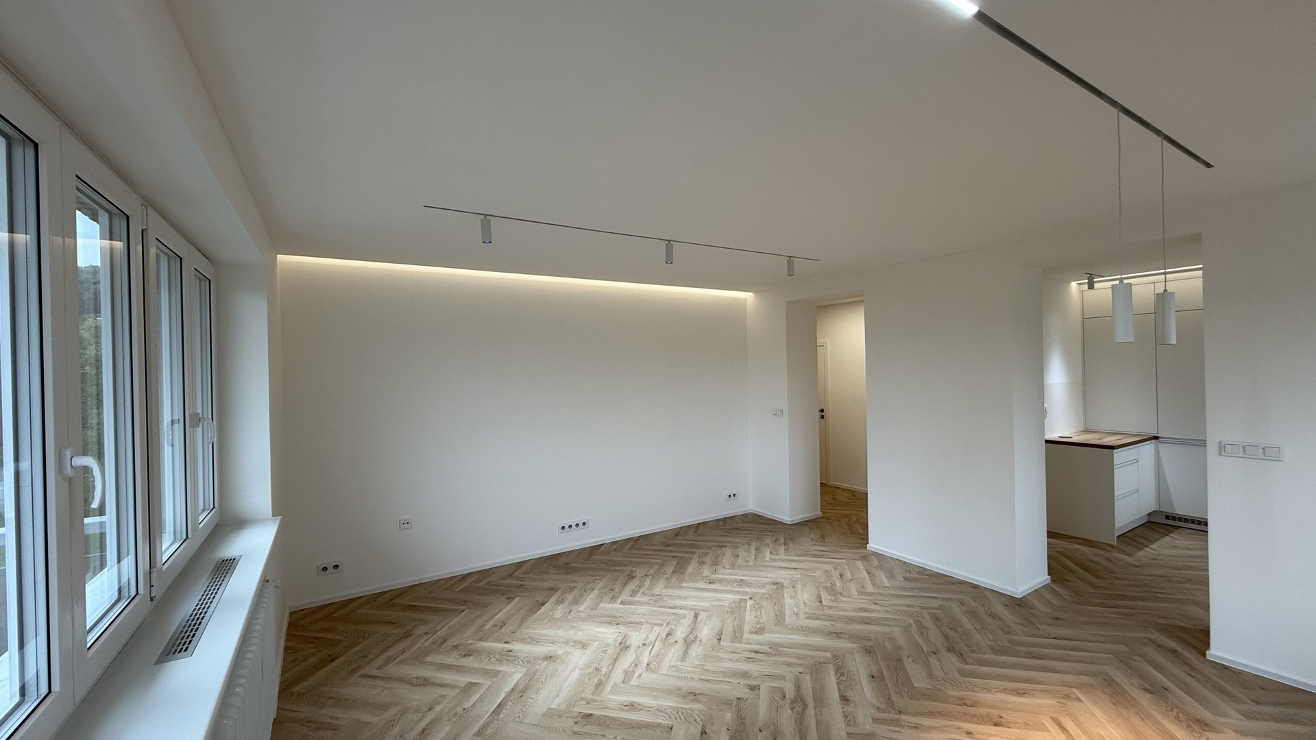 Pronájem novostavby bytu 2+1, 62 m2, balkón , sklep, parkování, Věžové domy, Zlín