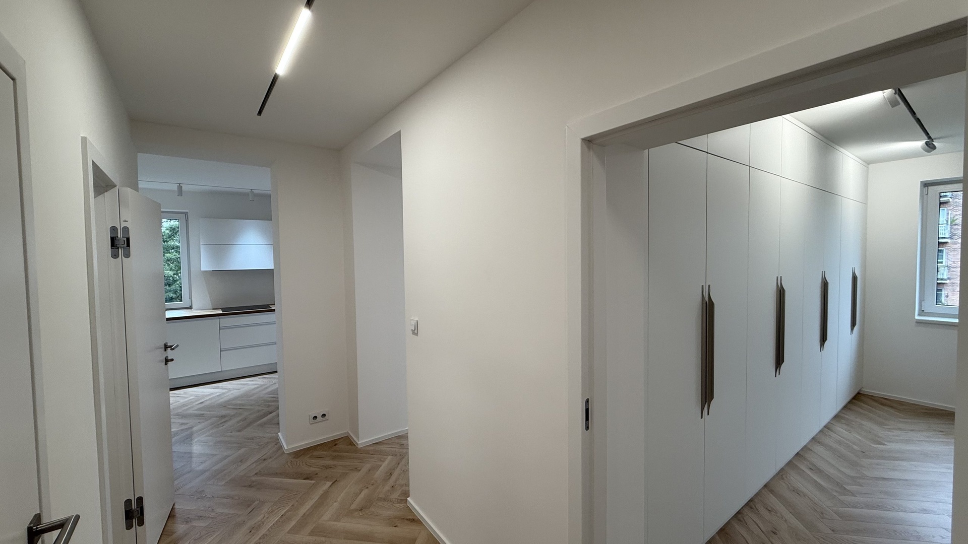 Pronájem novostavby bytu 2+1, 62 m2, balkón , sklep, parkování, Věžové domy, Zlín