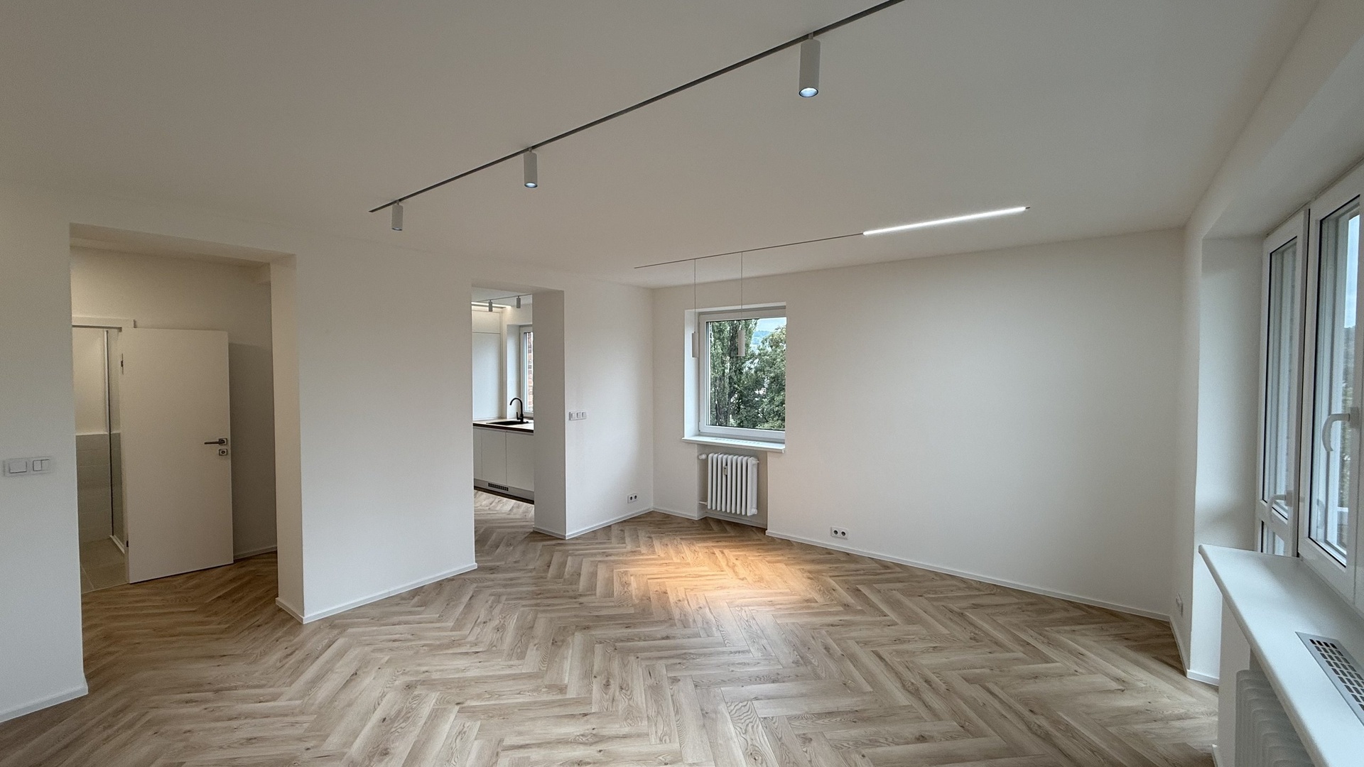 Pronájem novostavby bytu 2+1, 62 m2, balkón , sklep, parkování, Věžové domy, Zlín