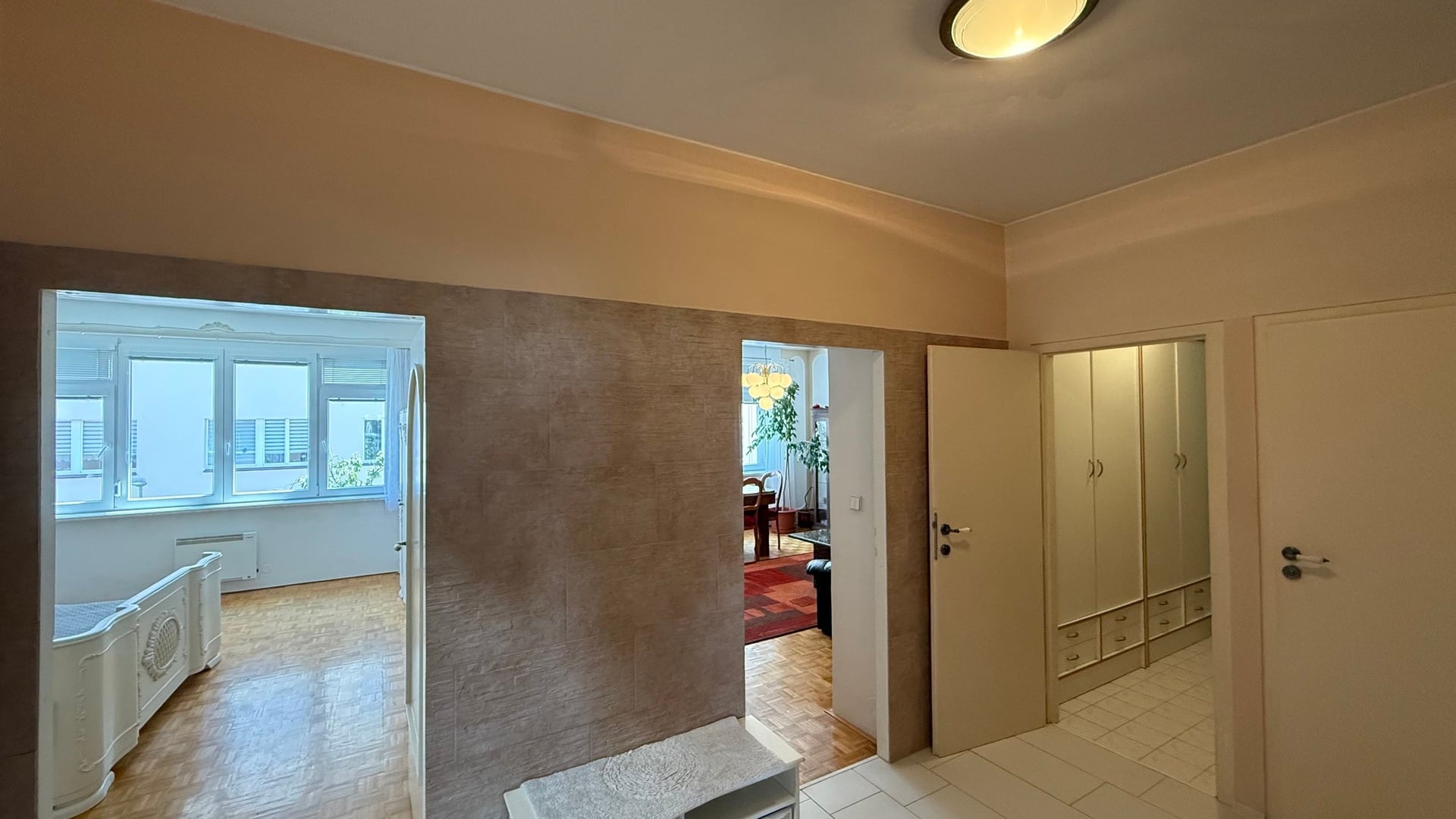 Prodej RD 6+2, 376 m2, zahrada, terasa, sklep, parkování, Lorencova, Zlín