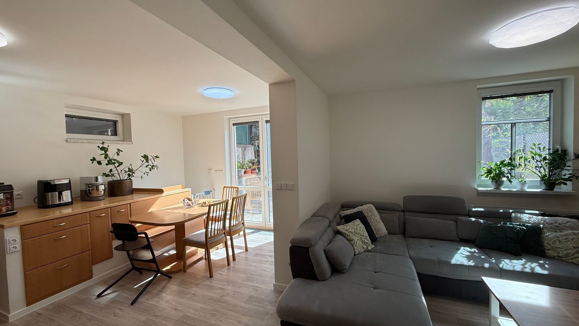 Prodej baťovského domku 4+kk, 109 m2, terasa, přístavba, sklep, parkovací stání, vlastní pozemek, Příkrá, Zlín