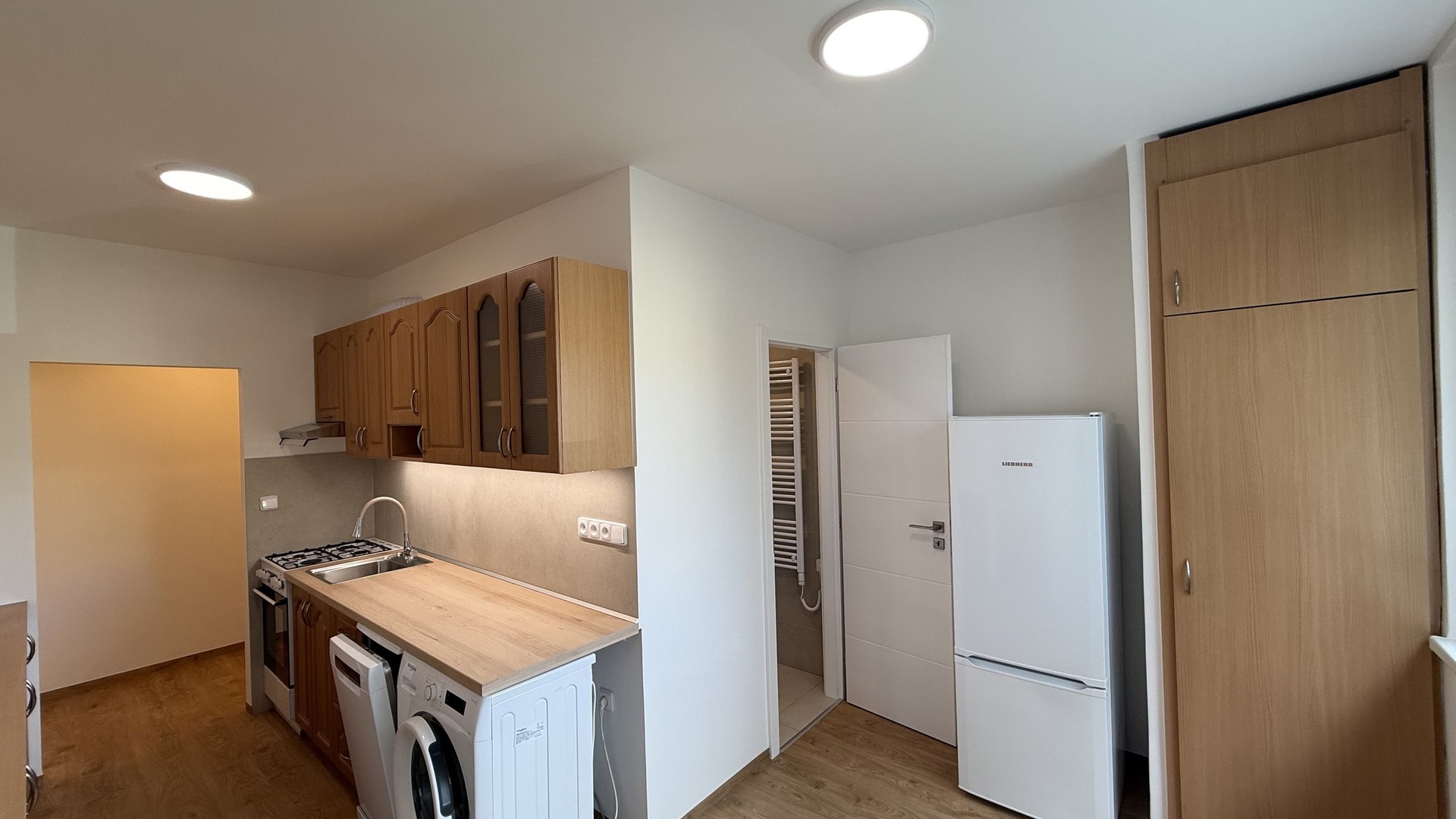 Pronájem zrekonstruovaného bytu 2+1, 56 m2, lodžie, sklep, Kúty, Zlín