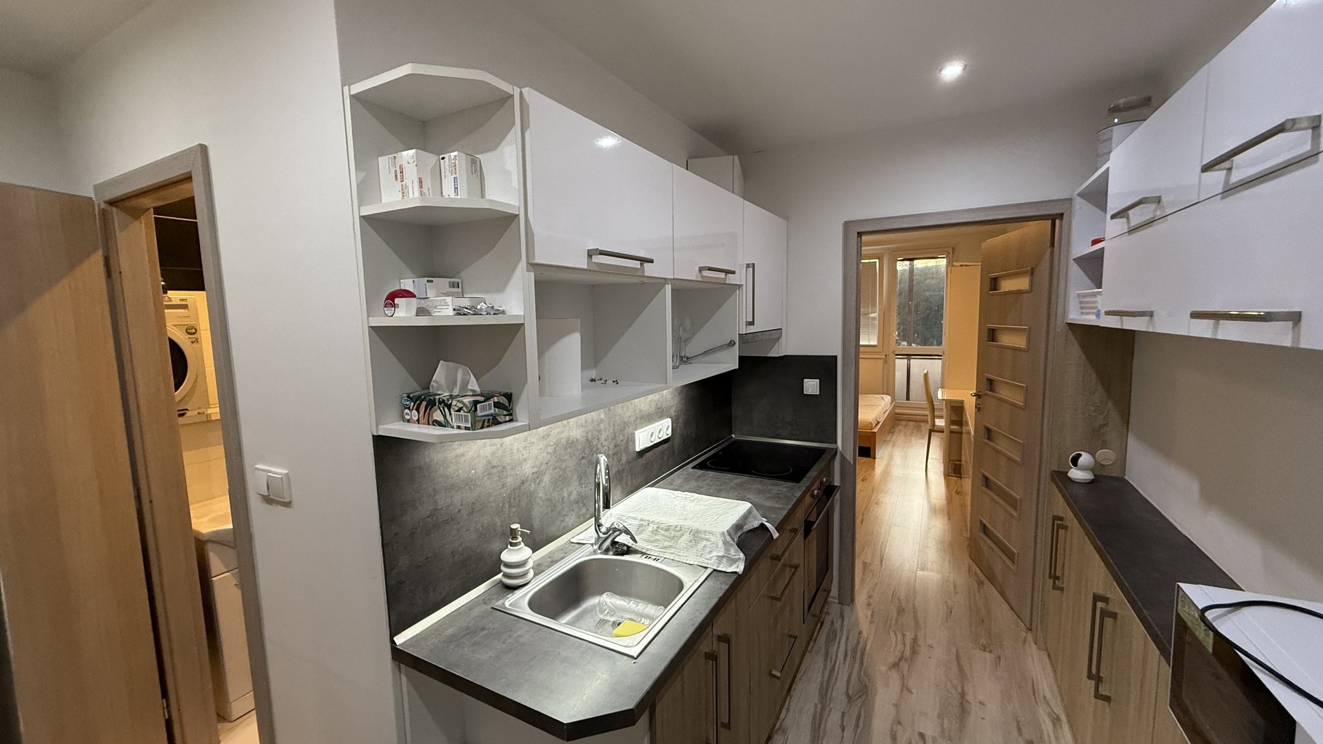 Pronájem bytu 1+kk, 32 m2, balkón, sklep, Družstevní, Zlín
