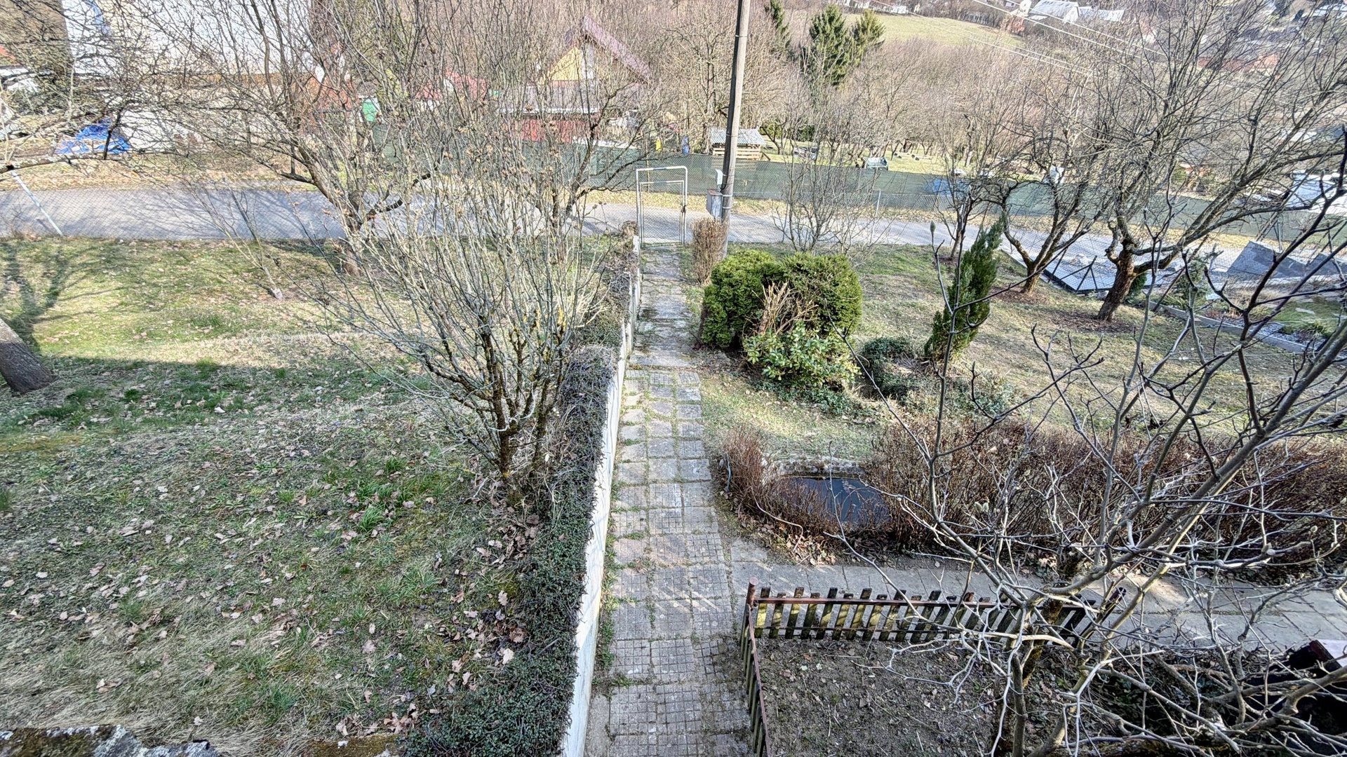 Prodej chaty 3+kk, 57 m², balkon, sklep, pergola, zahrada, Březnice u Zlína