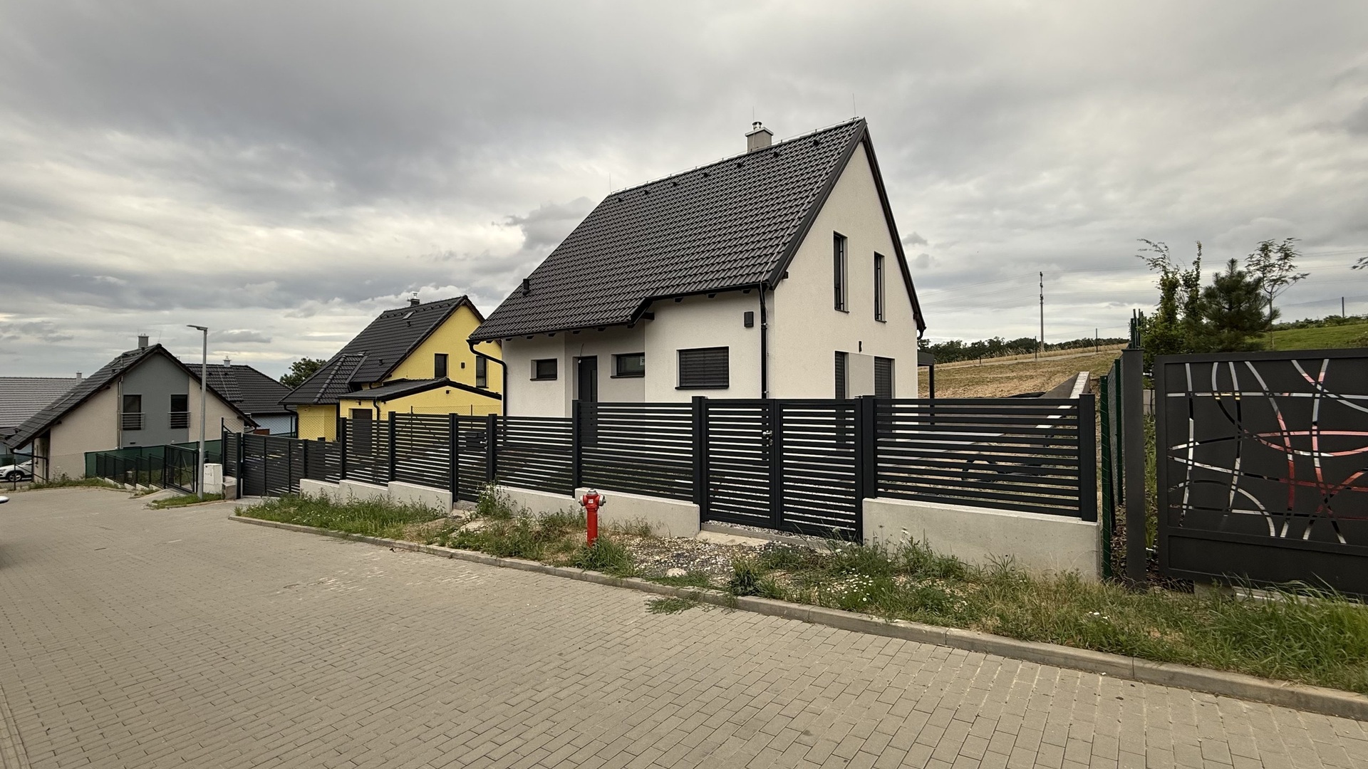 Eichner Prodej novostavby RD 5+kk,  184 m2, zahrada 719 m2, parkování, Panenské Břežany, Praha-východ