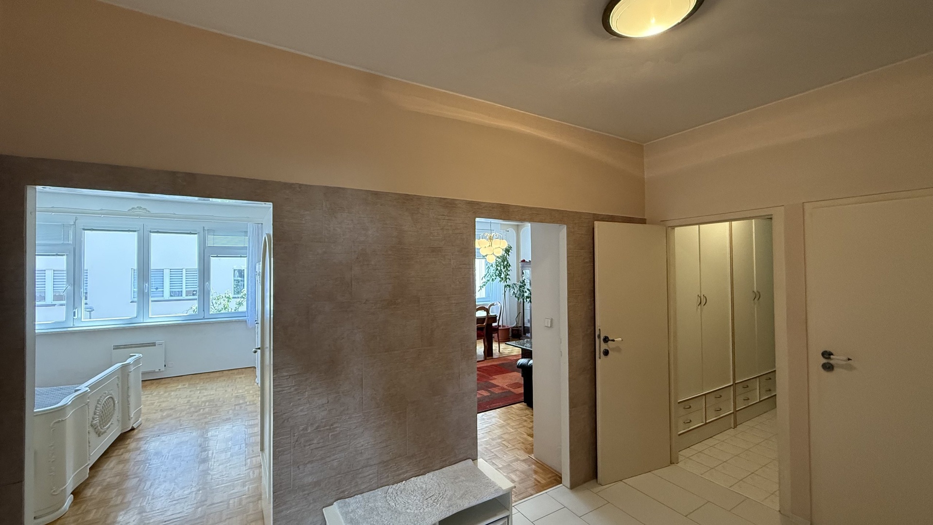 Prodej RD 6+2, 376 m2, zahrada, terasa, sklep, parkování, Lorencova, Zlín