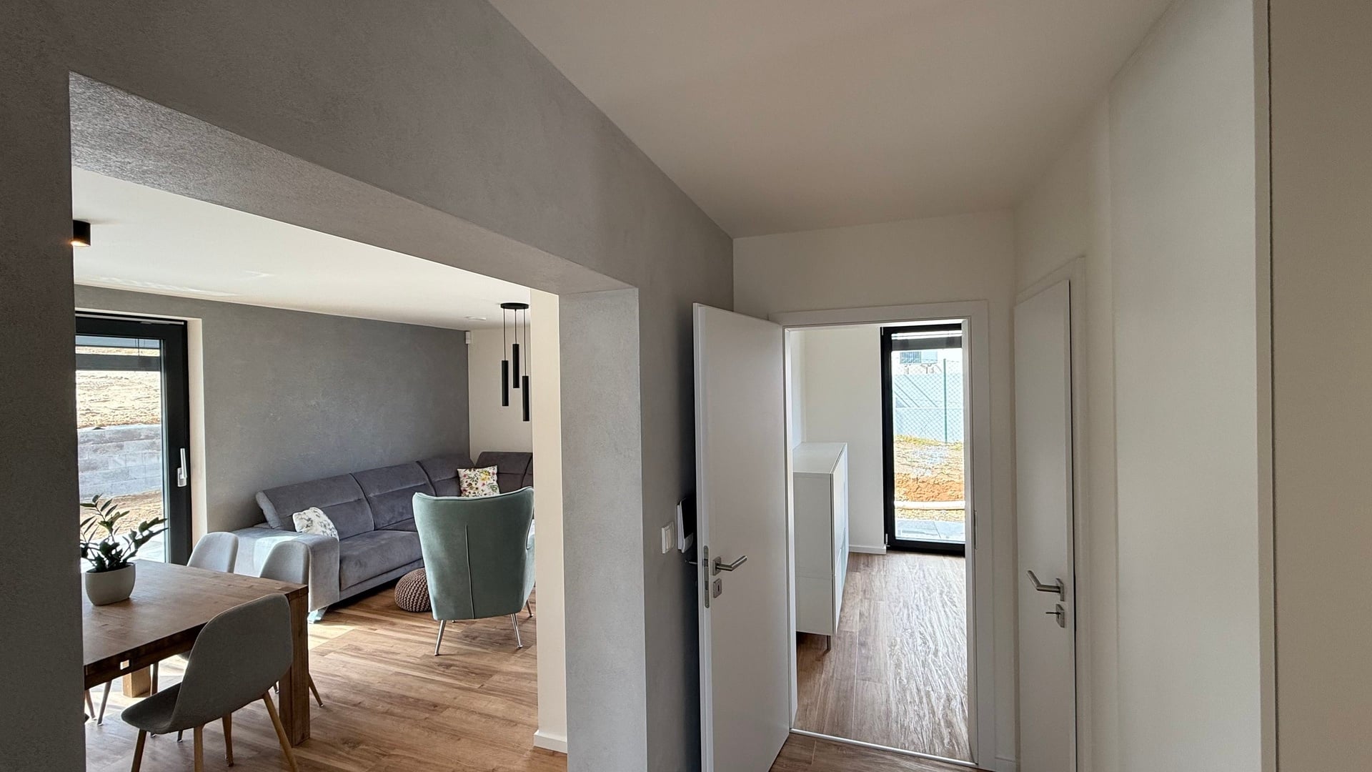 Prodej novostavby RD 5+kk,  184 m2, zahrada 719 m2, parkování, Panenské Břežany, Praha-východ