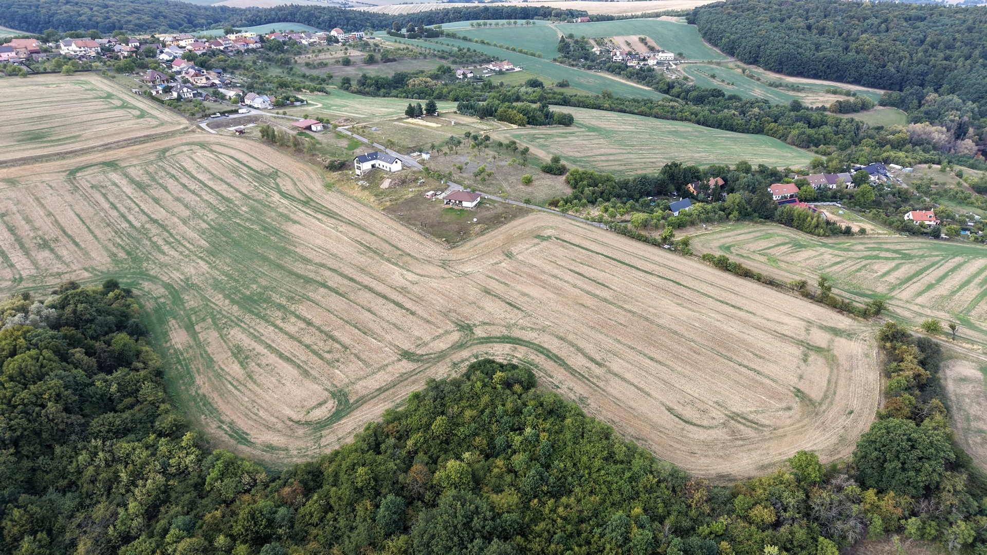 Prodej zasíťovaného stavebního pozemku, 2379 m2, Nová Dědina, Kvasice, Kroměříž