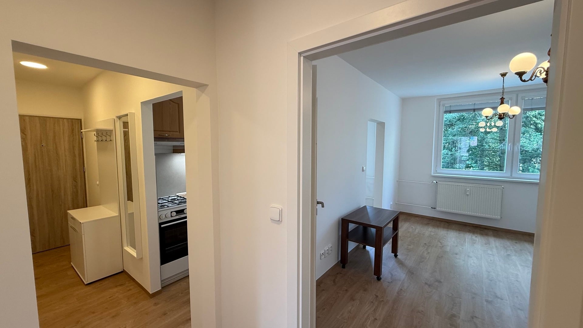 Pronájem zrekonstruovaného bytu 2+1, 56 m2, lodžie, sklep, Kúty, Zlín