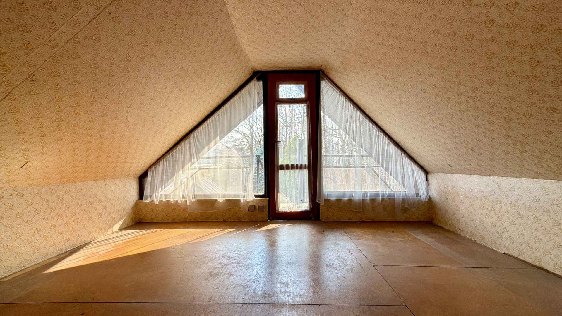 Prodej chaty 3+kk, 57 m², balkon, sklep, pergola, zahrada, Březnice u Zlína