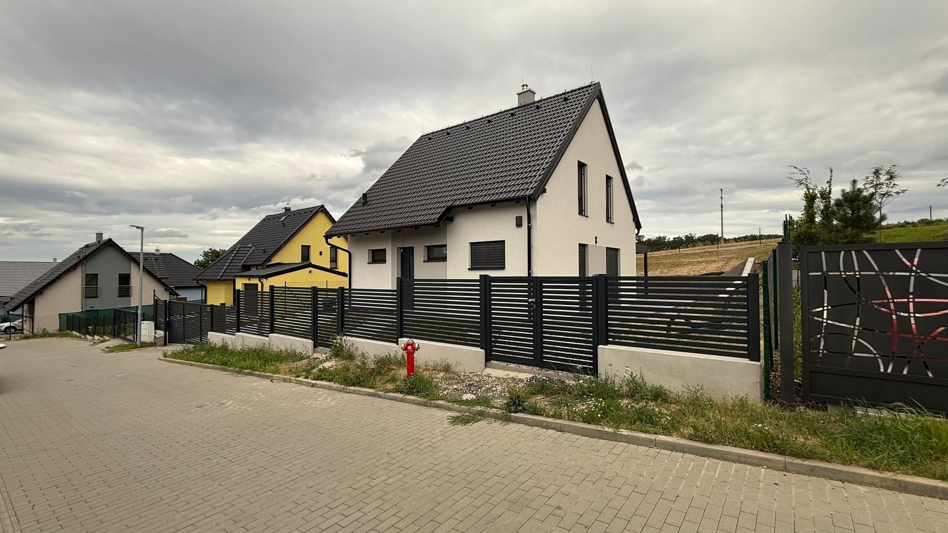 Eichner Prodej novostavby RD 5+kk,  184 m2, zahrada 719 m2, parkování, Panenské Břežany, Praha-východ