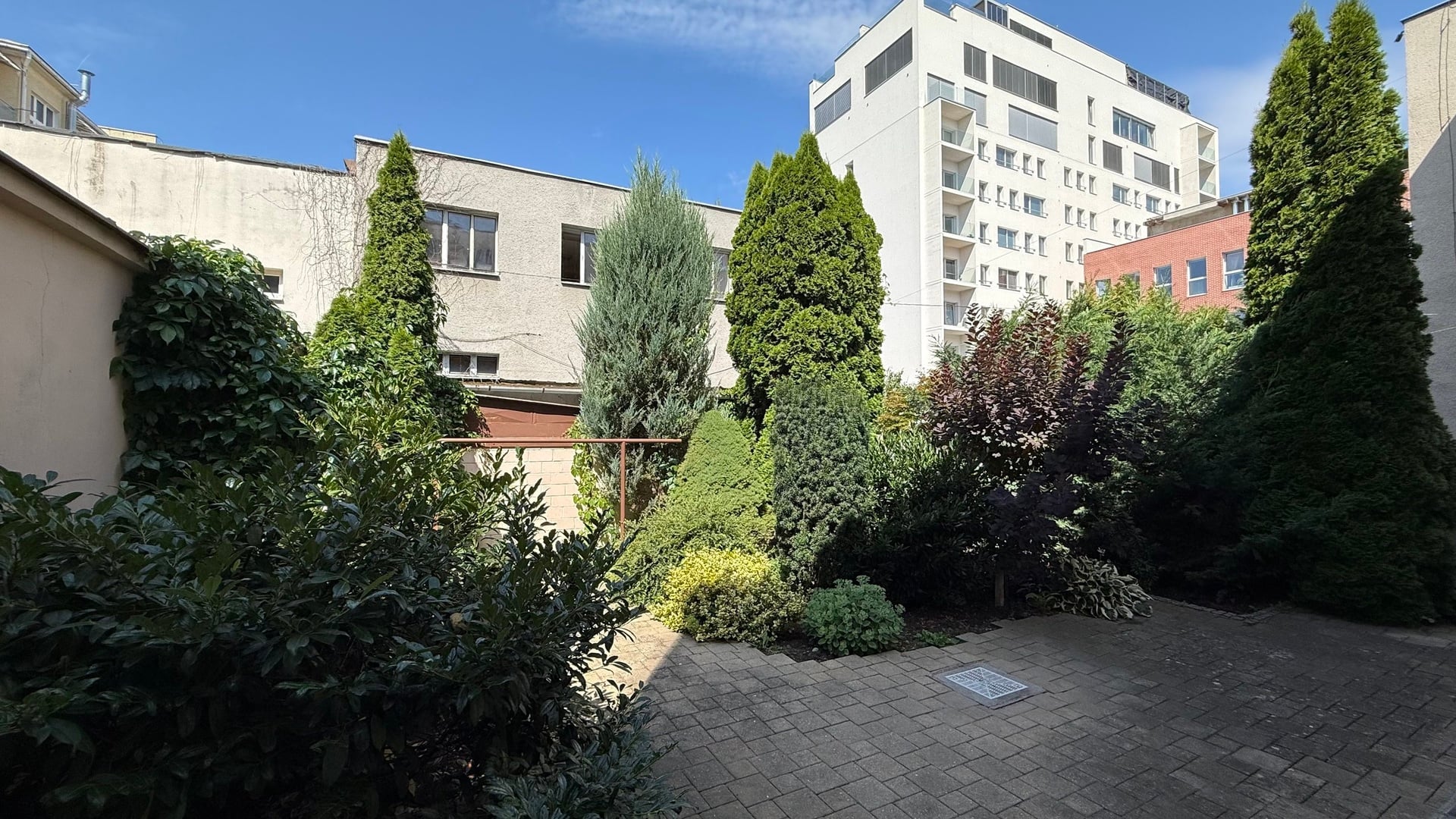 Prodej RD 6+2, 376 m2, zahrada, terasa, sklep, parkování, Lorencova, Zlín