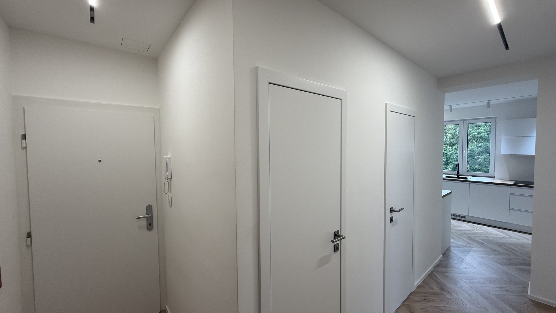 Pronájem novostavby bytu 2+1, 62 m2, balkón , sklep, parkování, Věžové domy, Zlín