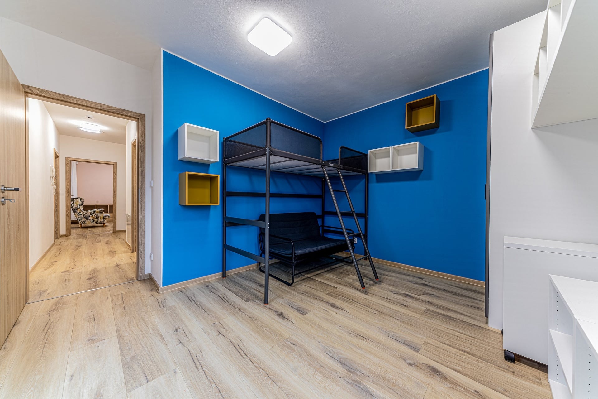 Pronájem RD 6+2, 234 m2, zahrada, terasa, lodžie, garáž, parkování, Pod Stráněmi, Zlín