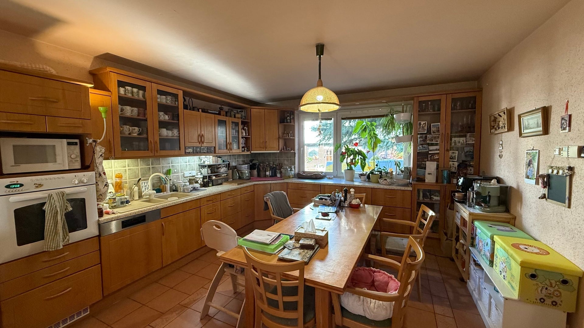 Prodej RD 6+kk, 235 m2, Nivy II, Pozlovice, zahrada, garáž, 2x parkovací místo, Luhačovice