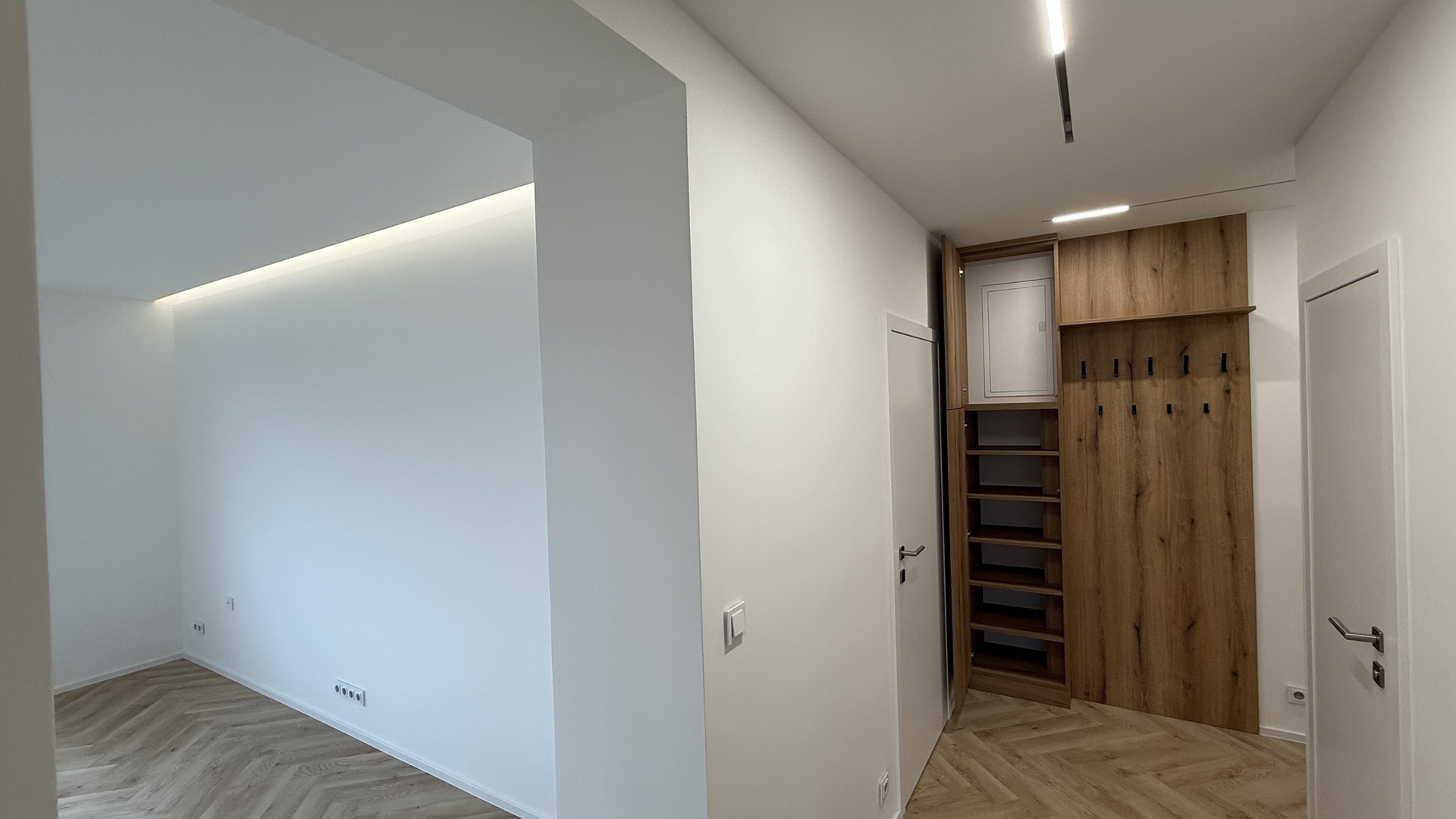 Pronájem novostavby bytu 2+1, 62 m2, balkón , sklep, parkování, Věžové domy, Zlín