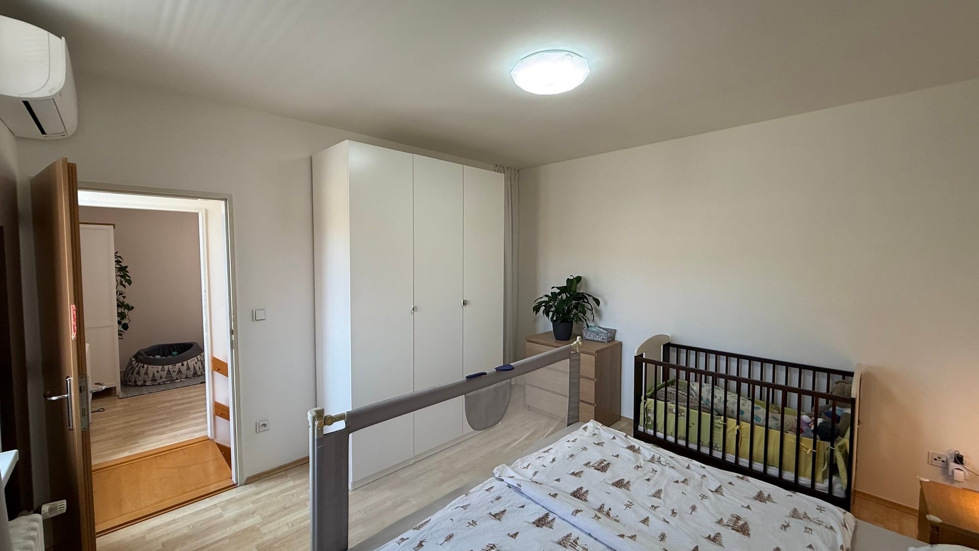 Prodej baťovského domku 4+kk, 109 m2, terasa, přístavba, sklep, parkovací stání, vlastní pozemek, Příkrá, Zlín