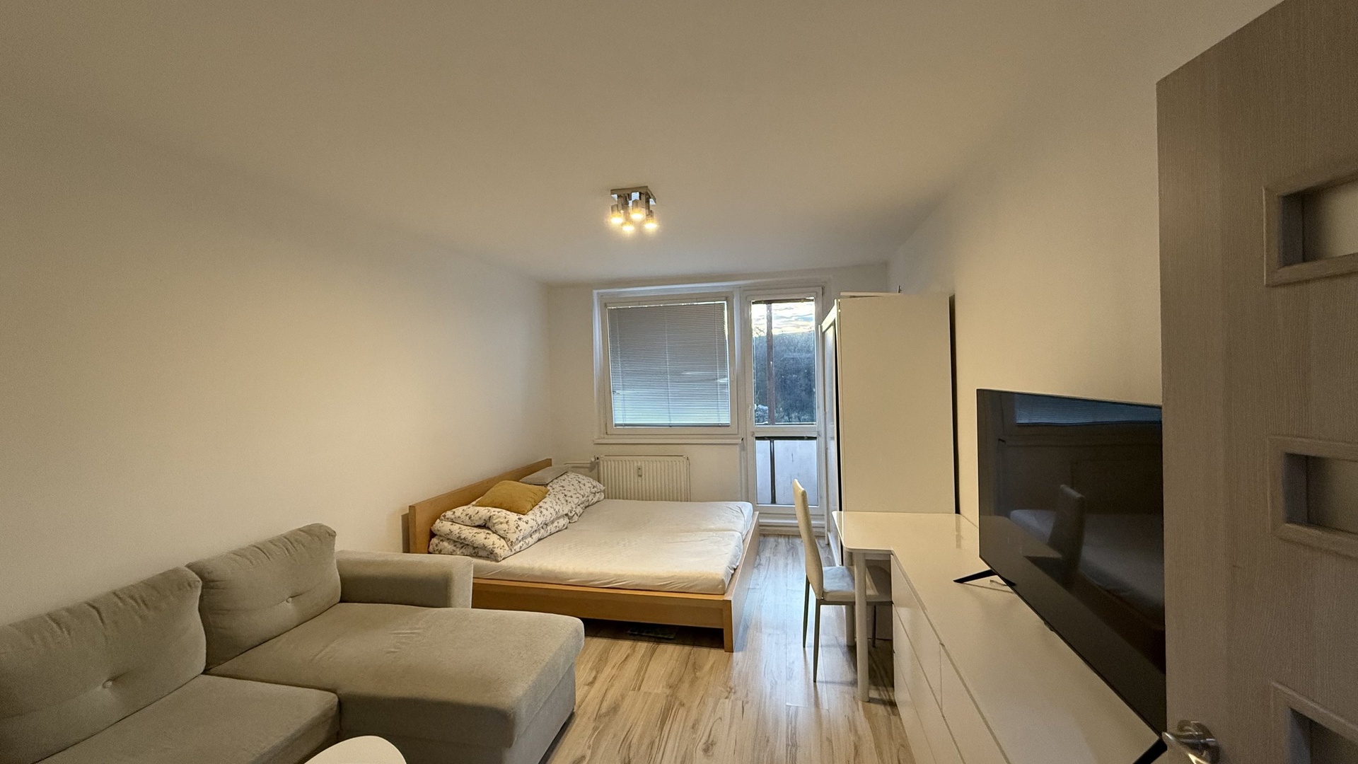 Pronájem bytu 1+kk, 32 m2, balkón, sklep, Družstevní, Zlín