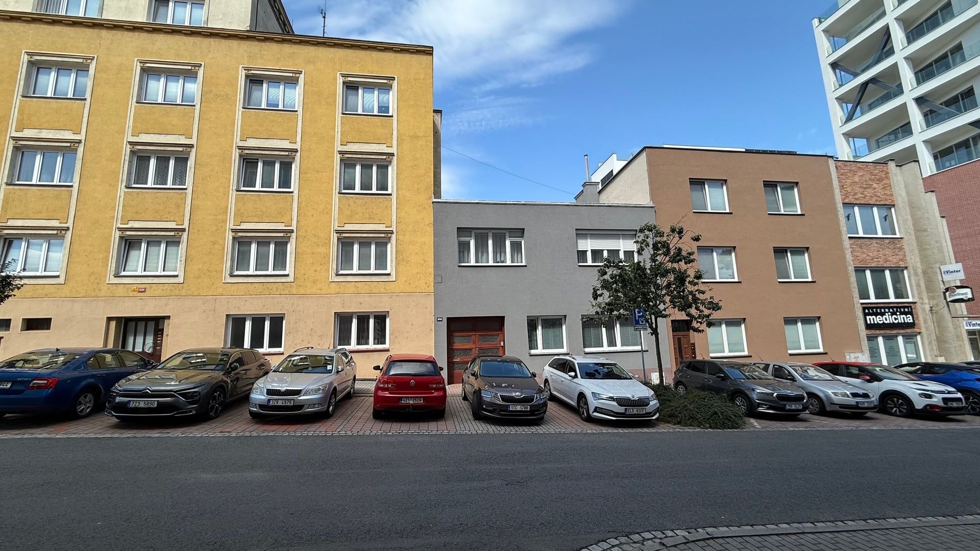 Prodej RD 6+2, 376 m2, zahrada, terasa, sklep, parkování, Lorencova, Zlín