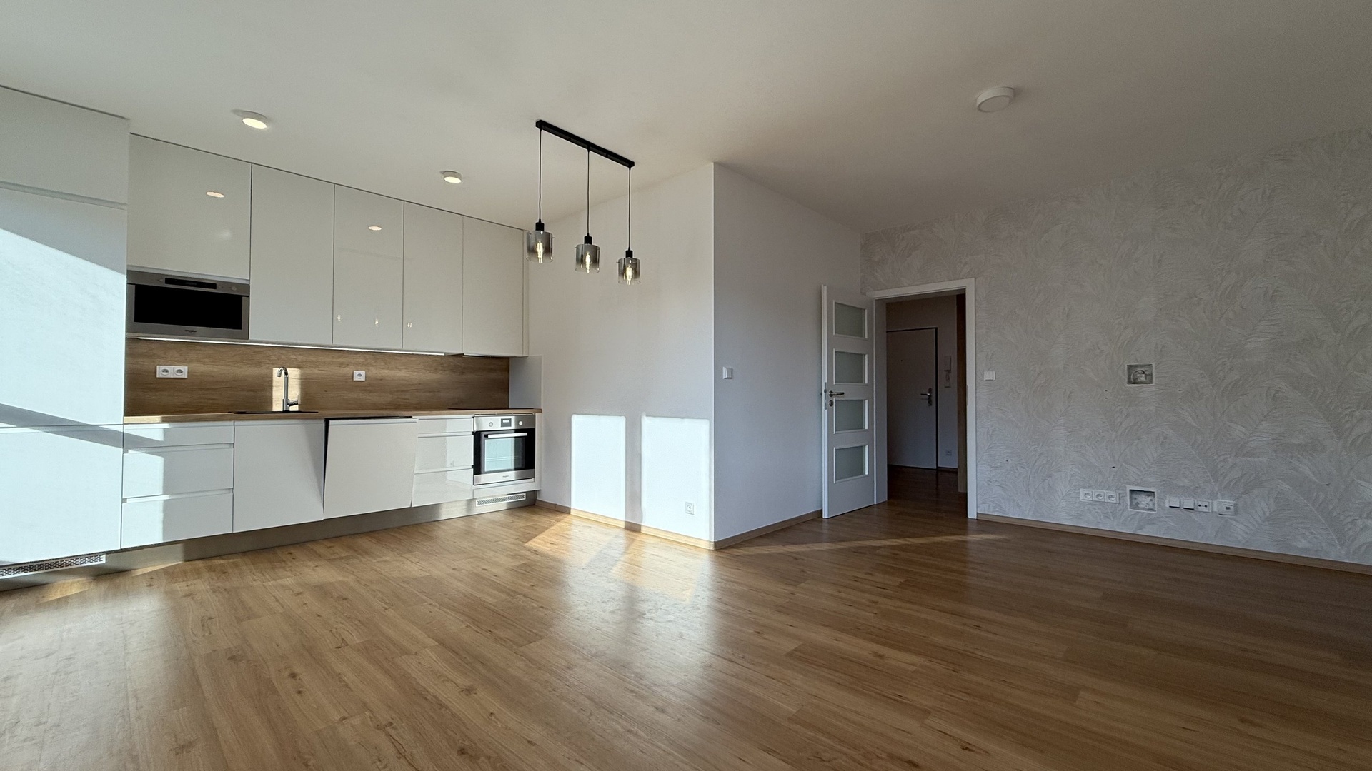 Pronájem bytu 3+kk, 77 m², novostavba, 2 balkóny, Komenského, Fryšták - Horní Ves