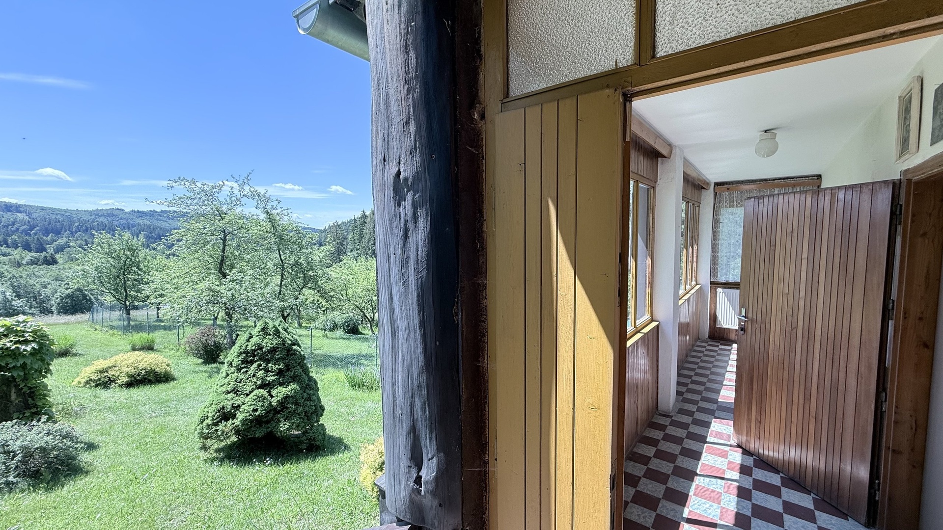 Prodej rekreační chaty 3+1, 139 m2, zahrada, terasa, garáž, Košařiška, Držková