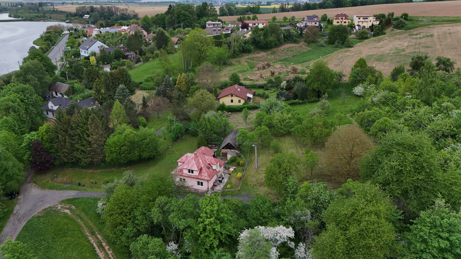 Prodej zasíťovaného stavebního pozemku , 2620 m2, Kostelec u Zlína, Zlín