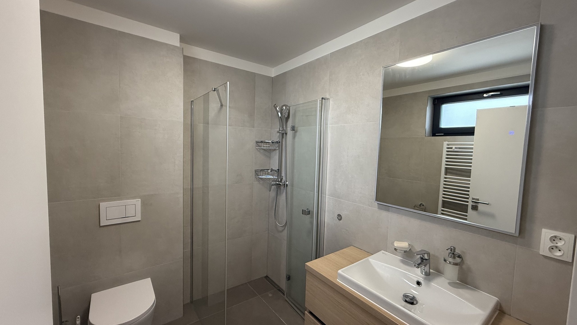 Prodej novostavby RD 5+kk,  124 m2, zahrada 719 m2, parkování, Panenské Břežany, Praha-východ