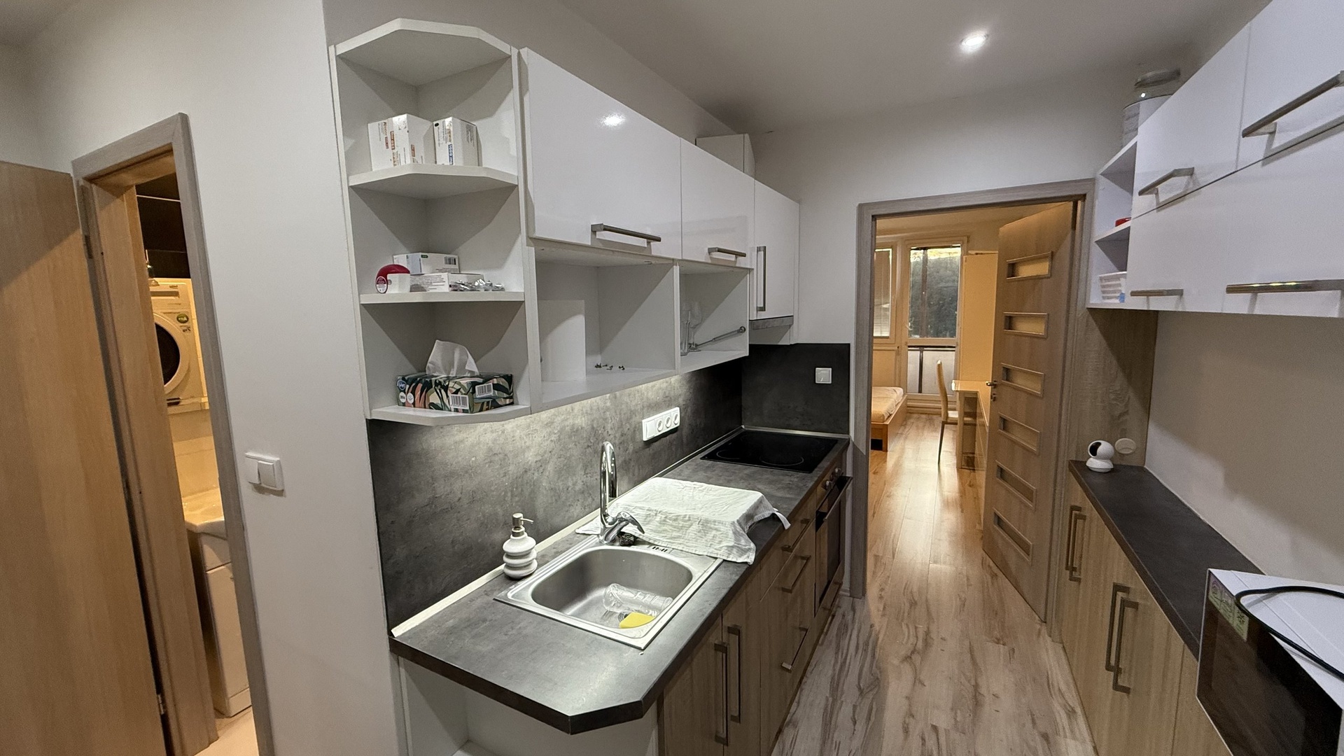 Pronájem bytu 1+kk, 32 m2, balkón, sklep, Družstevní, Zlín