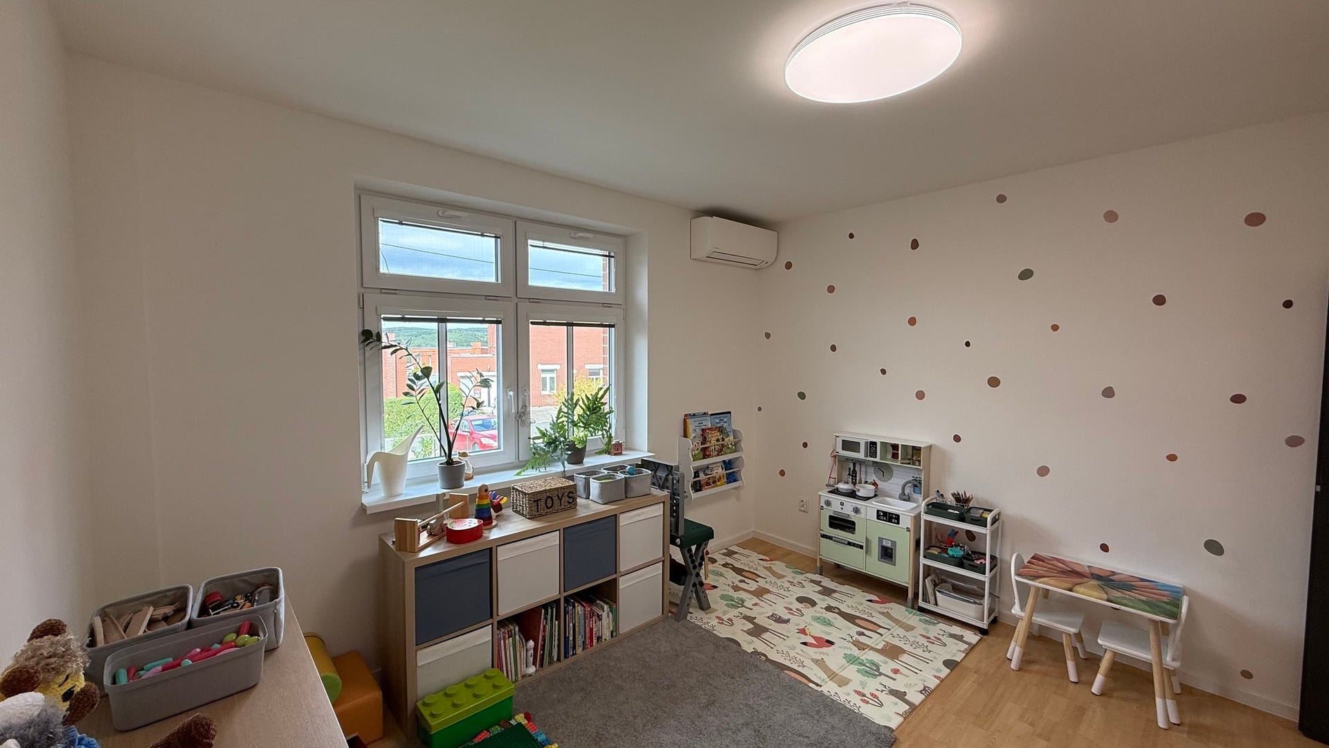 Prodej baťovského domku 4+kk, 109 m2, terasa, přístavba, sklep, parkovací stání, vlastní pozemek, Příkrá, Zlín