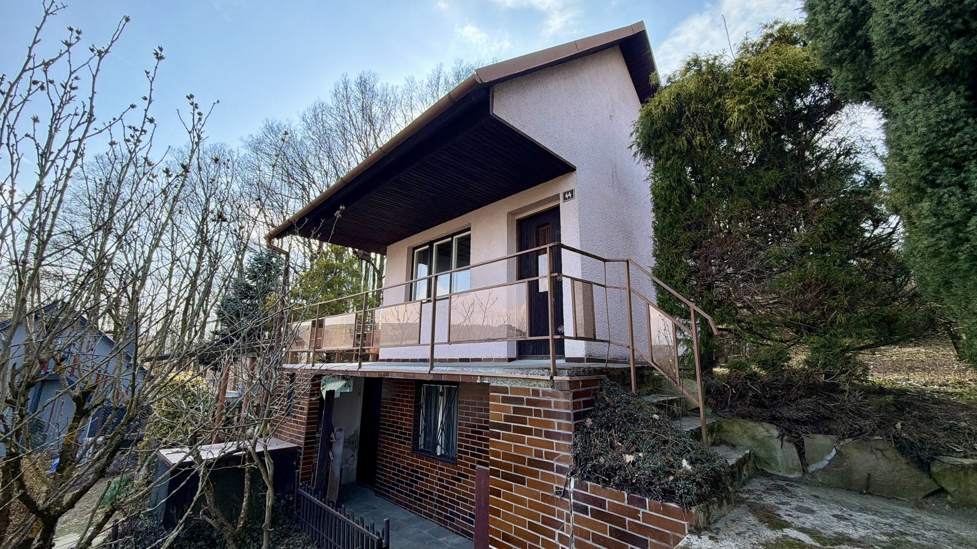 Prodej chaty 3+kk, 57 m², balkon, sklep, pergola, zahrada, Březnice u Zlína