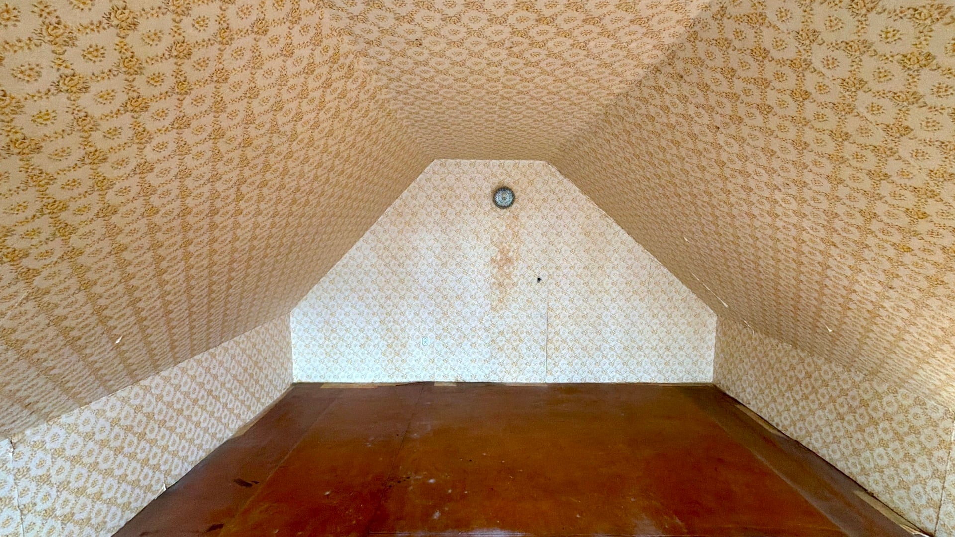 Prodej chaty 3+kk, 57 m², balkon, sklep, pergola, zahrada, Březnice u Zlína