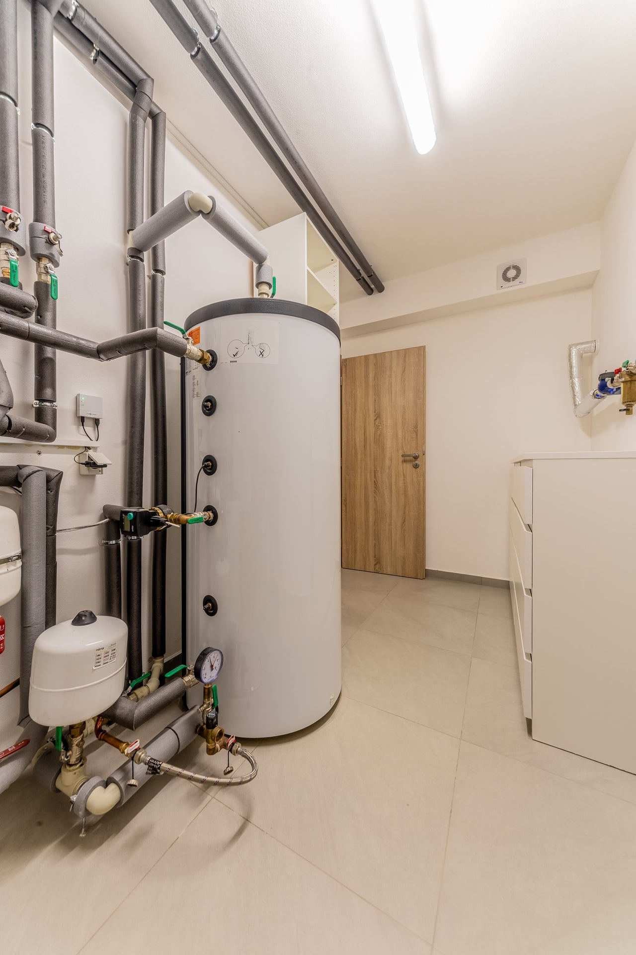 Pronájem RD 6+2, 234 m2, zahrada, terasa, lodžie, garáž, parkování, Pod Stráněmi, Zlín