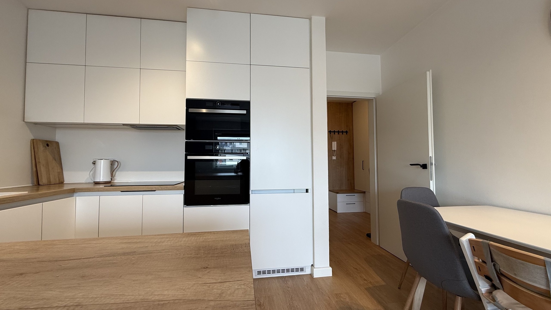Prodej moderního zděného bytu 2+kk, 53 m2, lodžie, sklep, Zelinova, Zlín