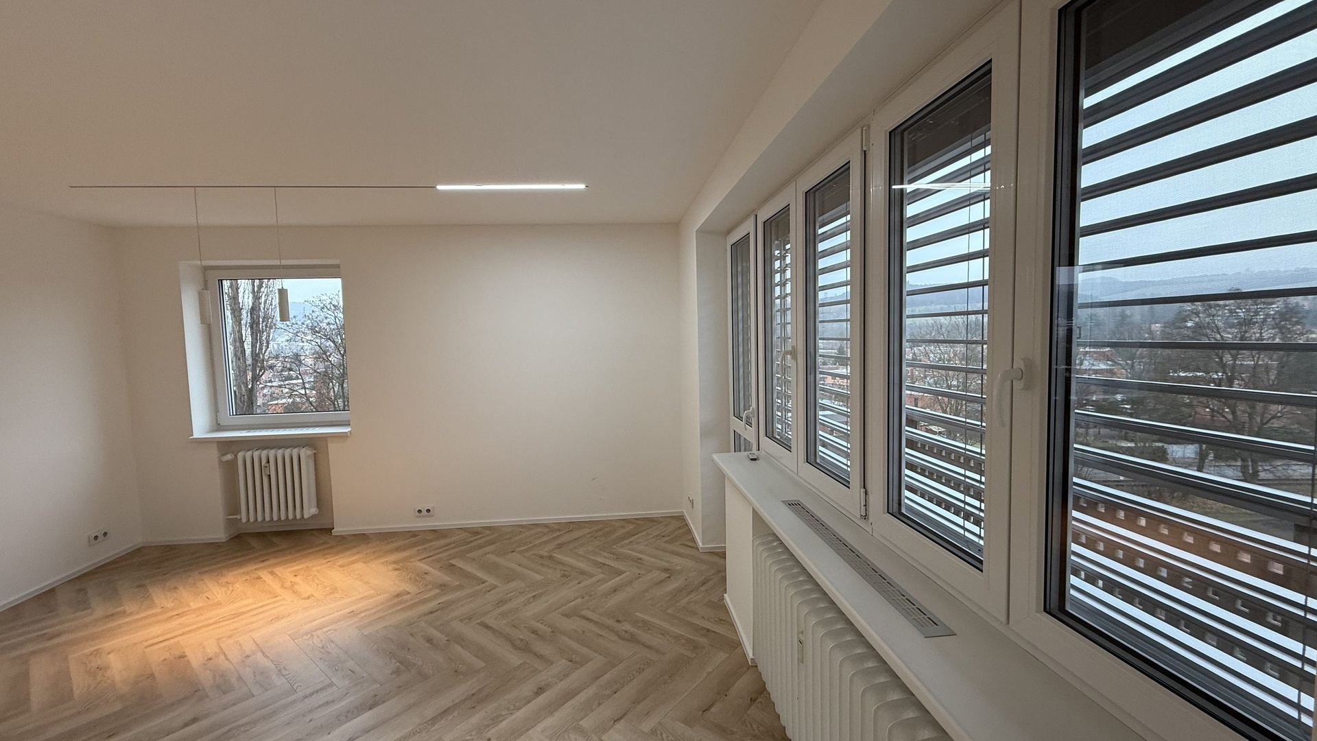 Pronájem novostavby bytu 2+1, 62 m2, balkón , sklep, parkování, Věžové domy, Zlín